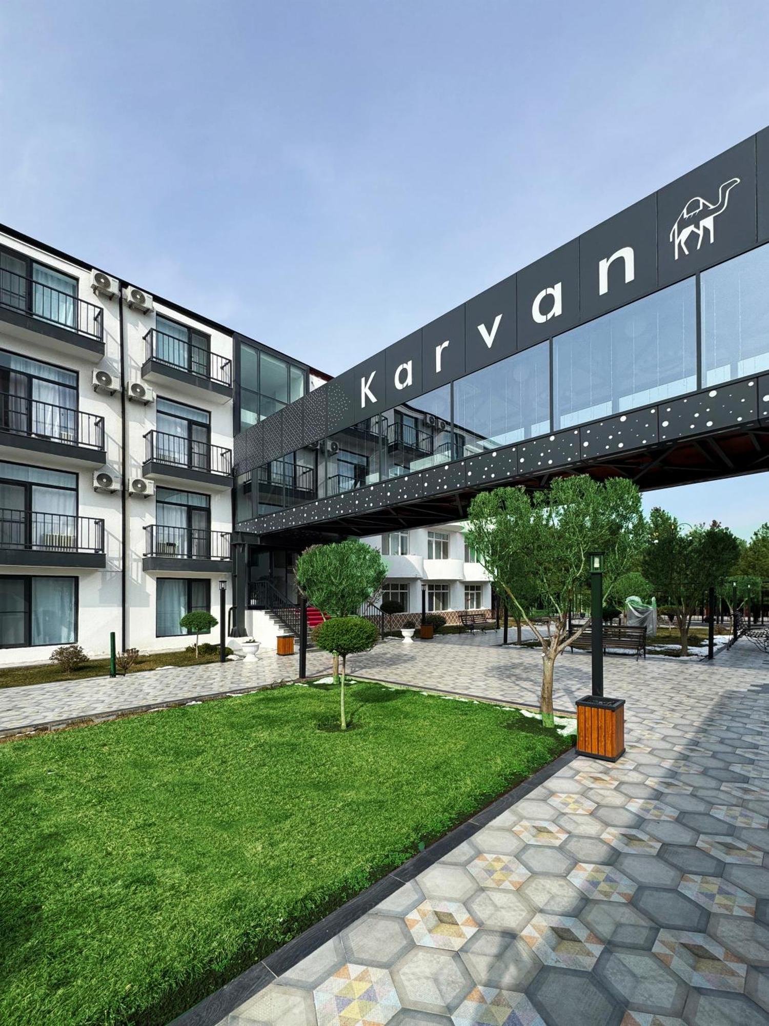 Karvan Hotel-Sanatorium Naftalan Exteriér fotografie